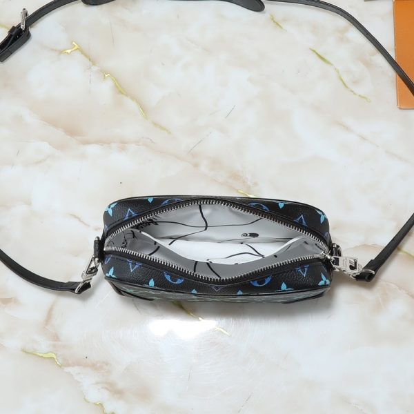 LOUIS VUITTON TROCADERO WEARABLE WALLET GRADIENT MONOGRAM BLACK 20CM