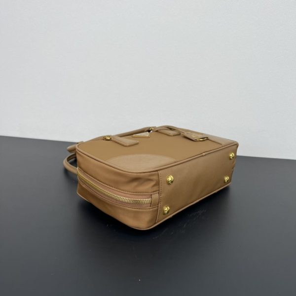 PRADA RE EDITION 1978 MEDIUM RE NYLON AND SAFFIANO TWO HANDLE BAG CORK BEIGE 30CM 1BB115 R064 F0594 V OOO