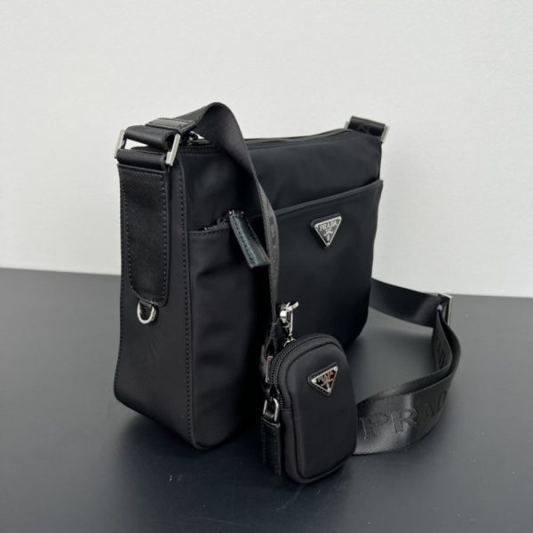 PRADA RE NYLON BAG BLACK 30CM 1BC421 RV44 F0002 V D1M