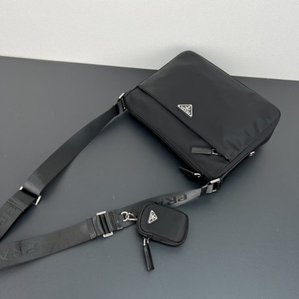 PRADA RE NYLON BAG BLACK 30CM 1BC421 RV44 F0002 V D1M