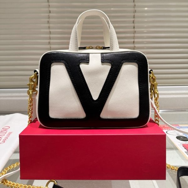 VALENTINO GARAVANI VIVA SUPERSTAR NAPPA HANDBAG BUTTER AND BLACK 6W0B0R73PTJ R4V