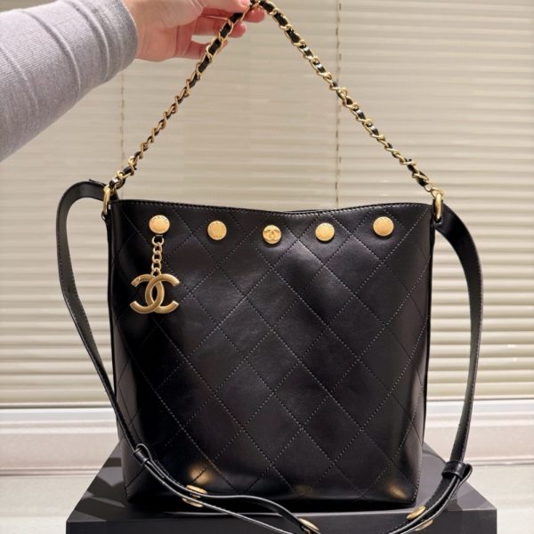 CHANEL LARGE BUCKET BAG BLACK 22CM