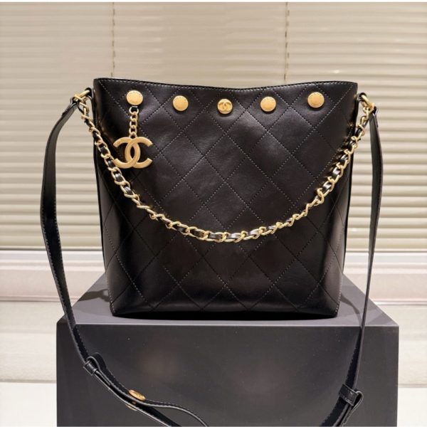 CHANEL LARGE BUCKET BAG BLACK 22CM
