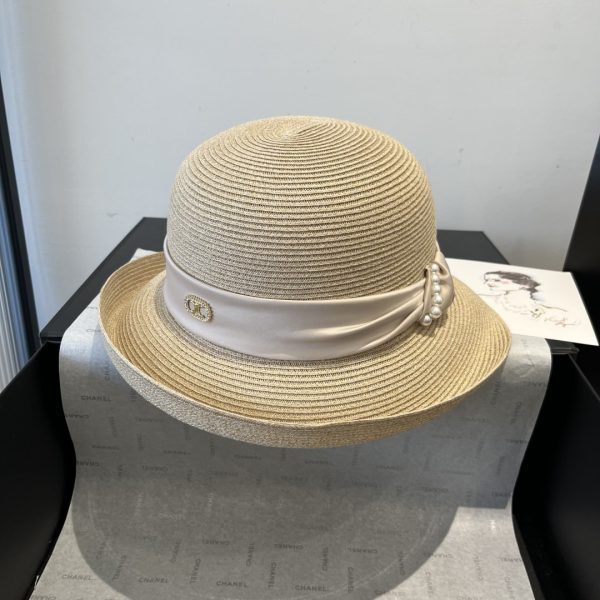 CELINE  RAFFIA  CURLED BRIM HAT WITH SATIN WHITE