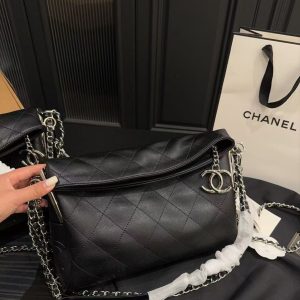 Chanel Ultimate Soft Hobo Quilted
