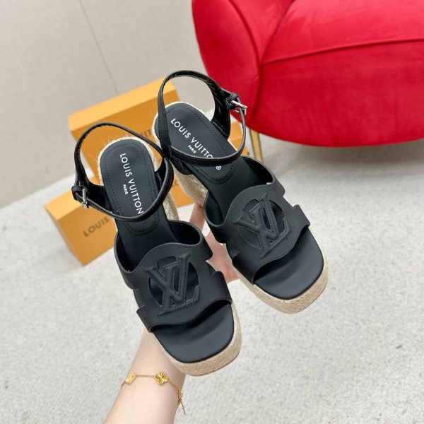 LV WEDGE SANDAL NOIR 1ACI88