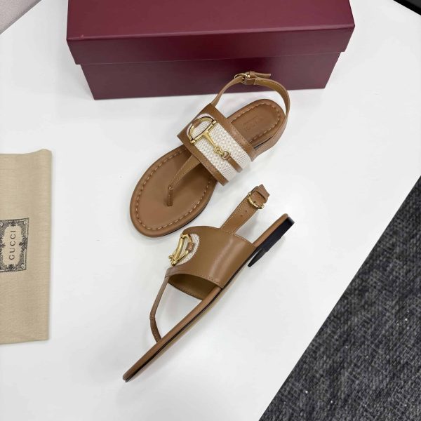 GUCCI WOMEN’S THONG SANDAL WITH HORSEBIT LIGHT BROWN 834431 AAEZJ 2744