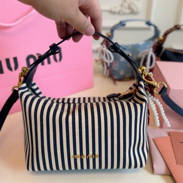 MIU MIU JACQUARD FABRIC POUCH WITH LOGO BALTIC BLUE AND BEIGE 19CM 5NE841 ACQ3 F0Z12