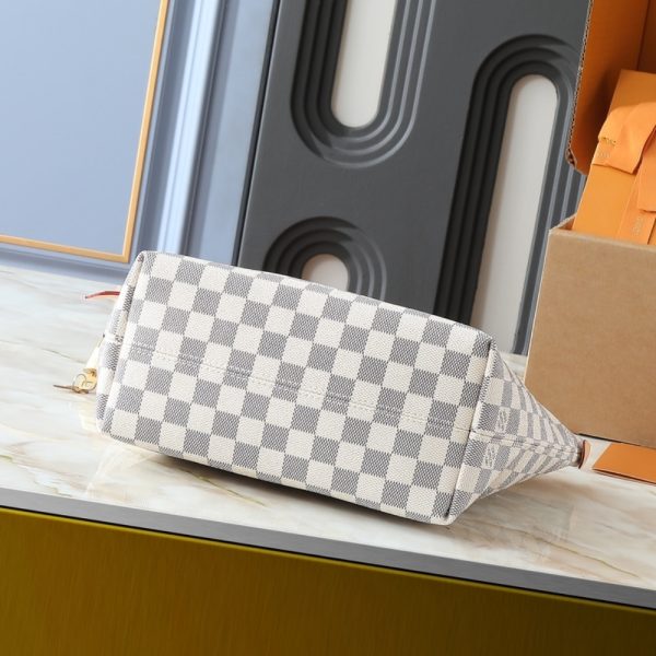 LOUIS VUITTON LENA PM BAG DAMIER AZUR WHITE 35CM