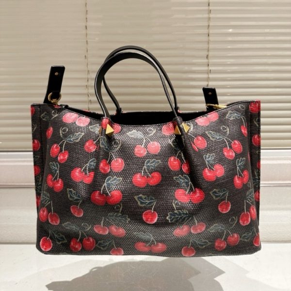 VALENTINO GARAVANI VLOGO SIGNATURE CHERRYFIC MOTIF BAG BLACK 26CM