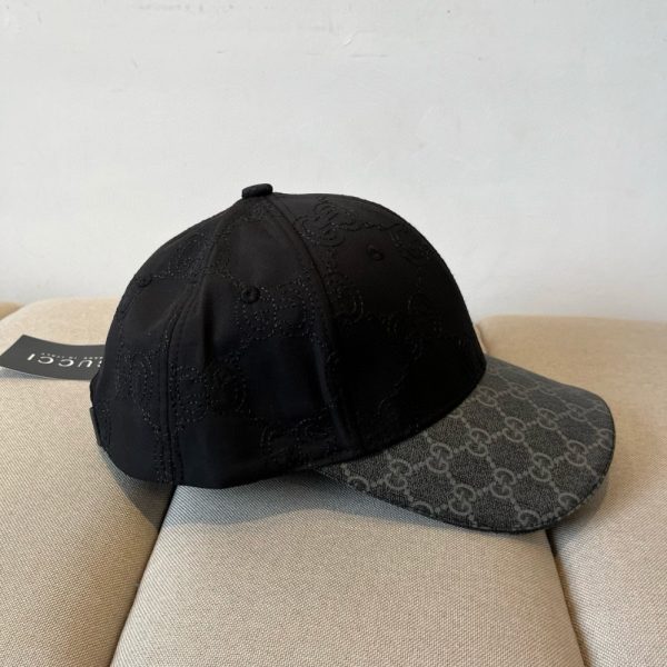 GUCCI GG CANVAS BASEBALL HAT BLACK