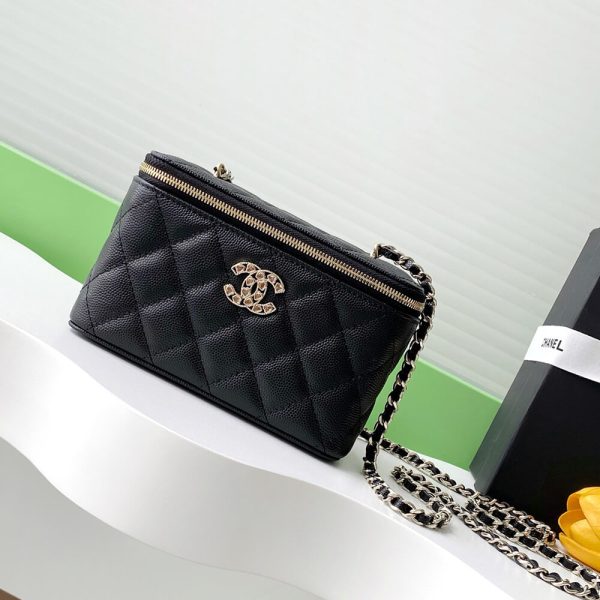 Chanel Long Vanity with chain