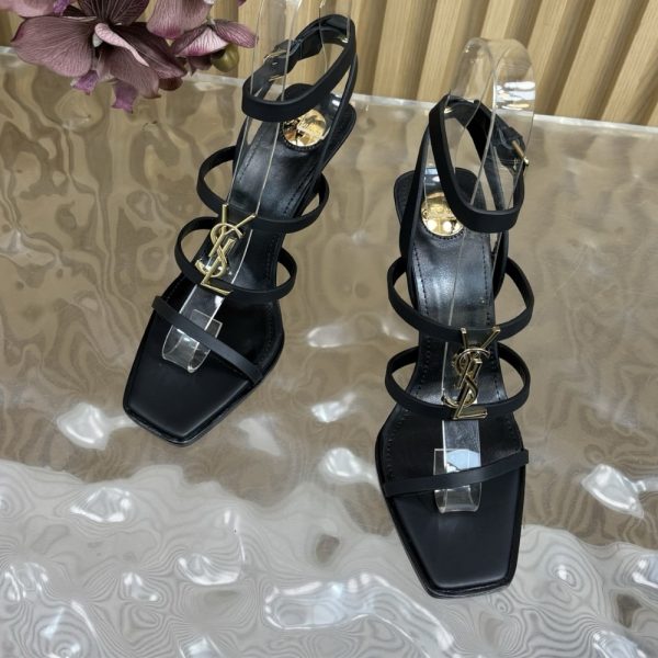 SAINT LAURENT CASSANDRA WEDGES IN SMOOTH LEATHER BLACK 821090DWEDD1000