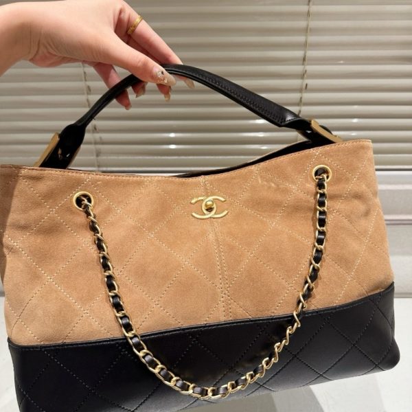 CHANEL SHOPPING BAG GOLD TONE MENTAL BEIGE AND BLACK 36CM AS5657 B20827 U1536