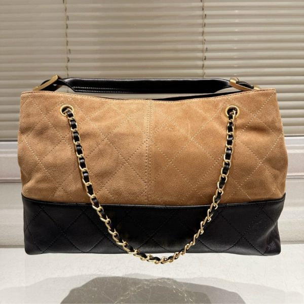 CHANEL SHOPPING BAG GOLD TONE MENTAL BEIGE AND BLACK 36CM AS5657 B20827 U1536