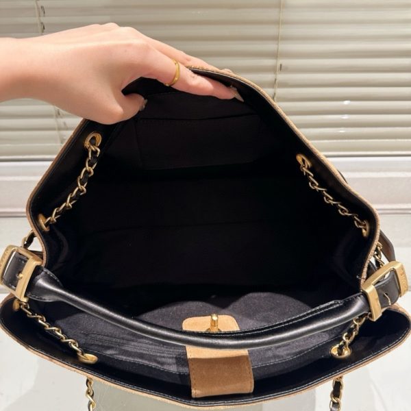 CHANEL SHOPPING BAG GOLD TONE MENTAL BEIGE AND BLACK 36CM AS5657 B20827 U1536
