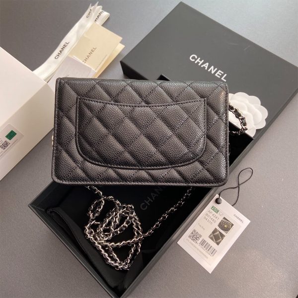 CHANEL Classic Wallet On Chain