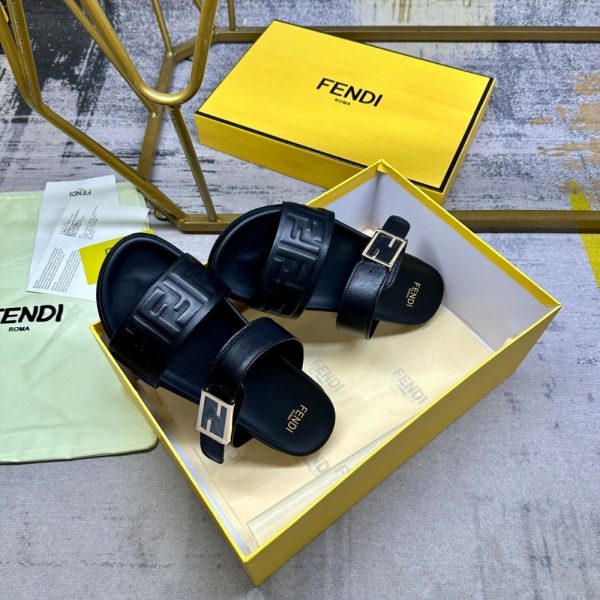 FENDI FEEL NAPPA LEATHER SLIDES BLACK 8X8710ABOHF0ABB