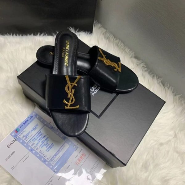 SUMMER SET: SAINT LAURENT ICARE MAXI SHOPPING BAG IN QUILTED BLACK  &  LOGO SLIPPERS BLACK