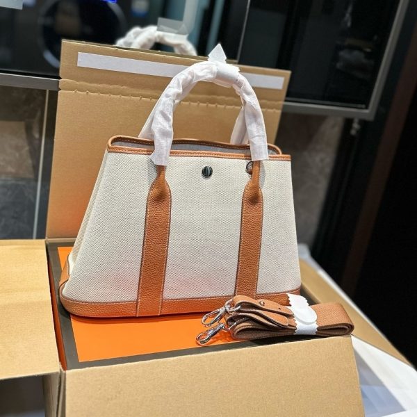 SUMMER SET: HERMES GARDEN PARTY 30 HANDBAG CANVAS ORANGE &  BELT TOGO SWIFT GOLD BUCKLE BROWN