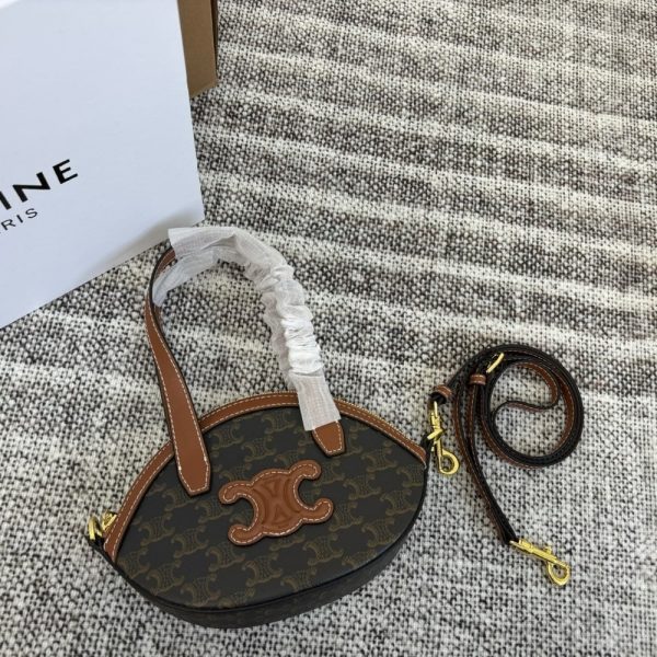 CELINE OAL BAG IN TRIOMPHE CANVAS TAN 24CM 122262BZJ 04LU