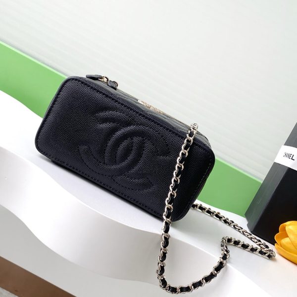 Chanel Long Vanity with chain