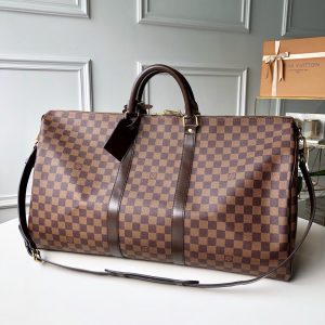 SUMMER SET: LOUIS VUITTON KEEPALL BANDOULIÈRE 55 DAMIER EBENE & ZIPPY WALLET DAMIER EBENE