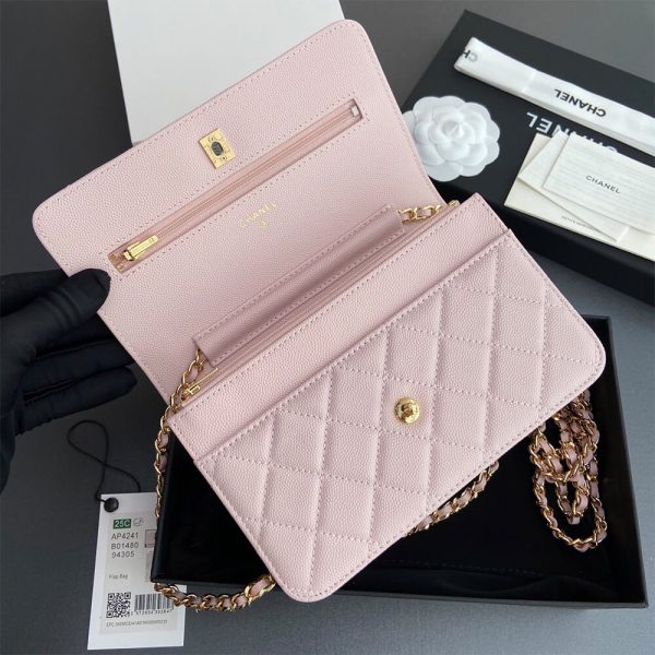 CHANEL Classic Wallet On Chain