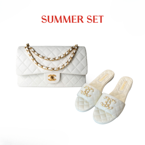 SUMMER SET: CHANEL CLASSIC MEDIUM HANDBAG WHITE 25CM A01112 & 23P QUILTED CC CHAIN MULE SANDAL WHITE