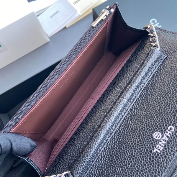 CHANEL Classic Wallet On Chain