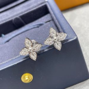 LOUIS VUITTON IDYLLE BLOSSOM STUD EARINGS WHITE GOLD Q96966