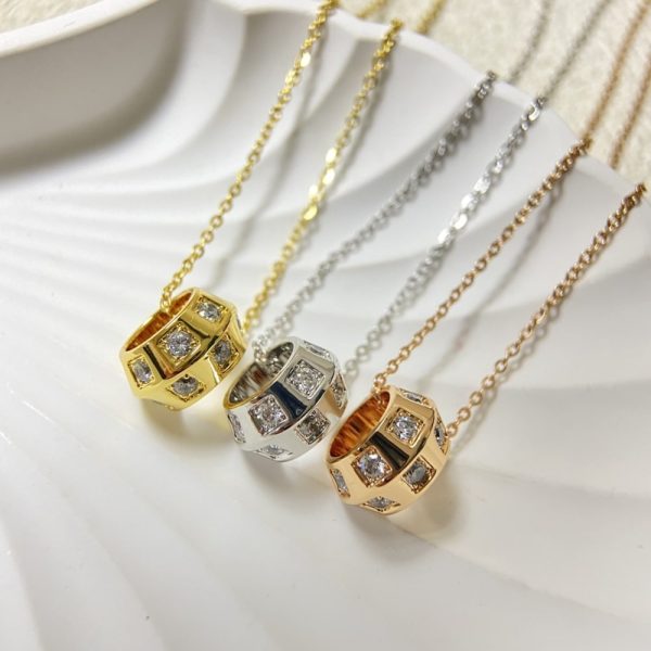 LOUIS VUITTON LE DAMIER DE PENDANT YELLOW GOLD Q03764