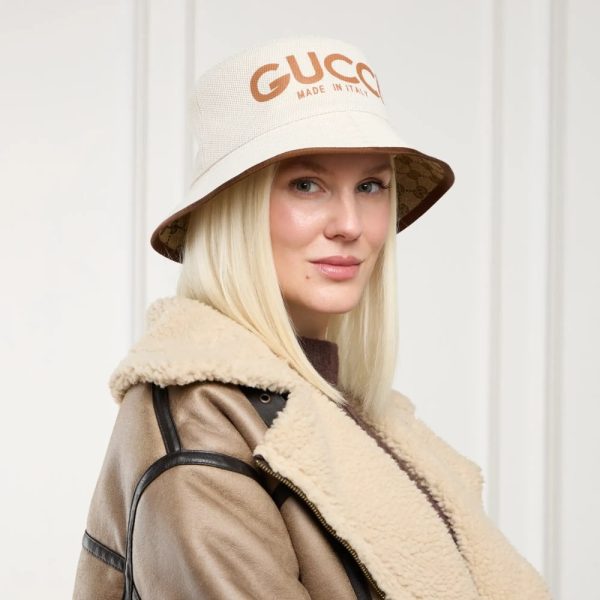 SUMMER SET: GUCCI MEDIUM TOTE BAG WITH GUCCI PRINT BEIGE 28CM & ARNAUD BOB REVERSIBLE BUCKET HAT BEIGE
