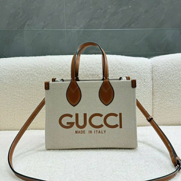 SUMMER SET: GUCCI MEDIUM TOTE BAG WITH GUCCI PRINT BEIGE 28CM & ARNAUD BOB REVERSIBLE BUCKET HAT BEIGE