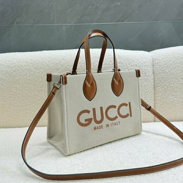 SUMMER SET: GUCCI MEDIUM TOTE BAG WITH GUCCI PRINT BEIGE 28CM & ARNAUD BOB REVERSIBLE BUCKET HAT BEIGE
