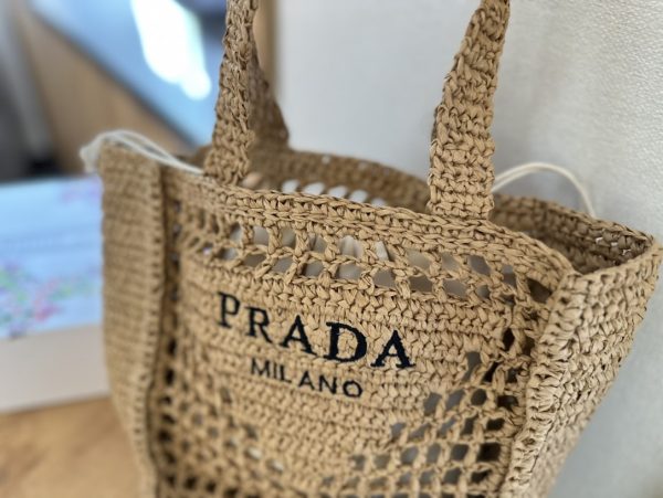 SUMMER SET: PRADA RAFFIA GRASS SMALL CROCHET TOTE BAG NATURAL 22CM & RAFFIA CRISSCROSS SLIDES NATURAL