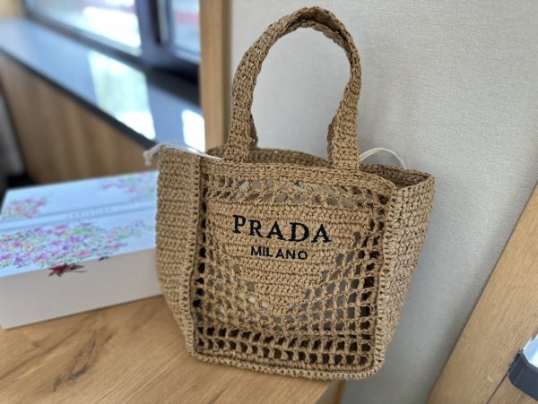 SUMMER SET: PRADA RAFFIA GRASS SMALL CROCHET TOTE BAG NATURAL 22CM & RAFFIA CRISSCROSS SLIDES NATURAL