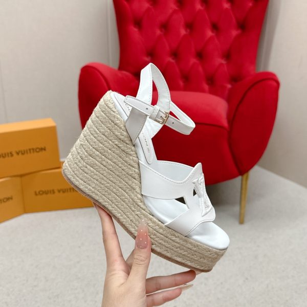 LOUIS VUIITON LV ISOLA WEDGE SANDAL WHITE 1ACI8O