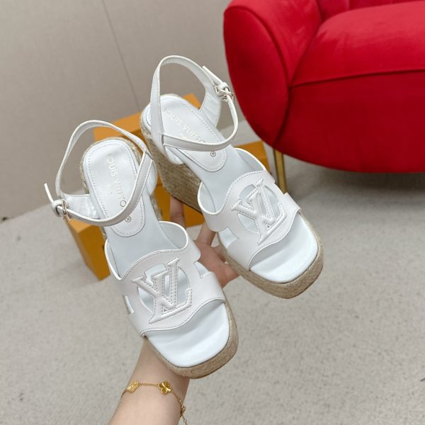 LOUIS VUIITON LV ISOLA WEDGE SANDAL WHITE 1ACI8O