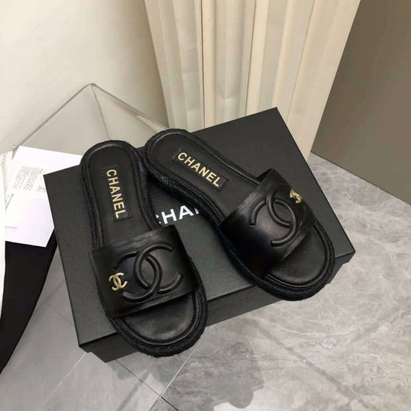 SUMMER SET: CHANEL BOLSA GRAND TOTE BLACK 33CM & SLIDE CC LOGO BLACK