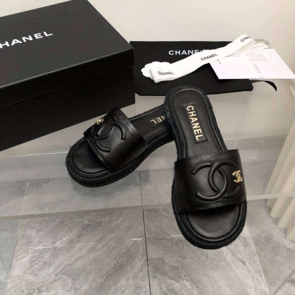 SUMMER SET: CHANEL BOLSA GRAND TOTE BLACK 33CM & SLIDE CC LOGO BLACK