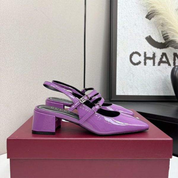 Gucci Women’s pump with Double G