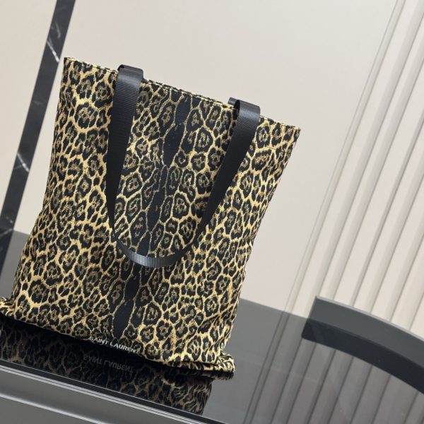 SAINT LAURENT LEOPARD PRINT TOTE BAG 46CM