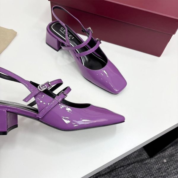 Gucci Women’s pump with Double G
