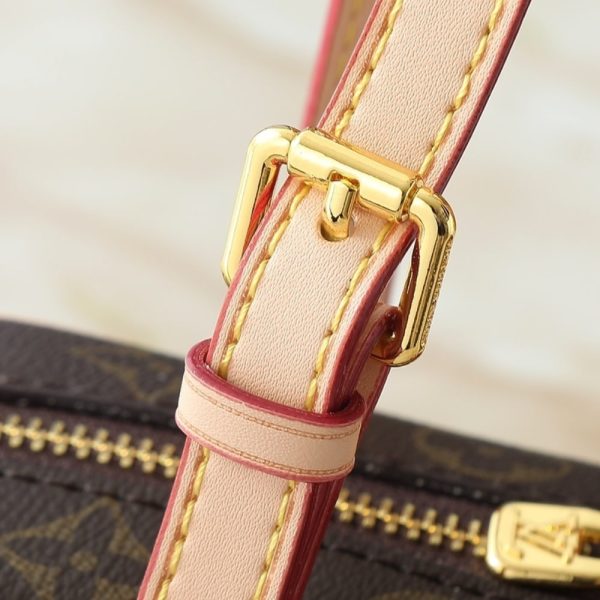 LOUIS VUITTON HANG ON BROWN 26CM M47031
