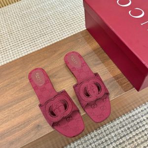 GUCCI WOMEN SLIDE SANDAL WITH INTERLOCKING G ROSSO ANCORA RED GG CANVAS ‎790447 9SF00 8549