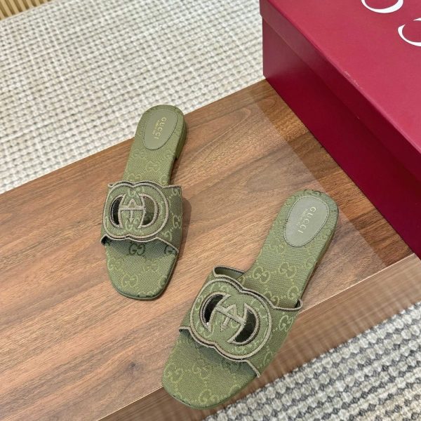 GUCCI WOMEN SLIDE SANDAL WITH INTERLOCKING G GREEN GG CANVAS‎ ‎790447 9SF00 3005