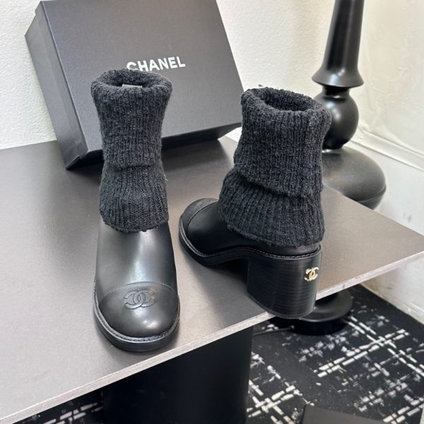 CHANEL LEATHER KNIT BOOTS BLACK