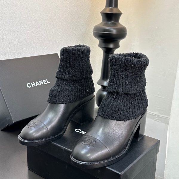 CHANEL LEATHER KNIT BOOTS BLACK