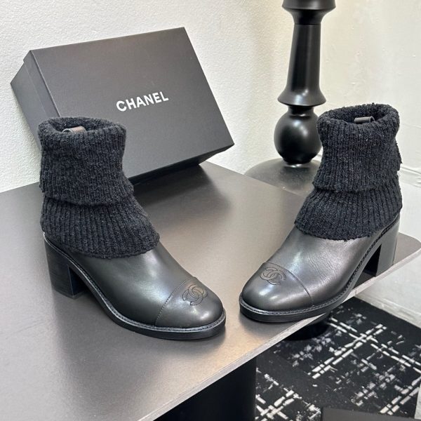 CHANEL LEATHER KNIT BOOTS BLACK